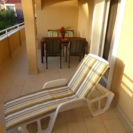 アパート Toni, Borik *