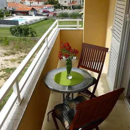 アパート Toni, Borik *