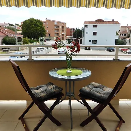 アパート Toni, Borik